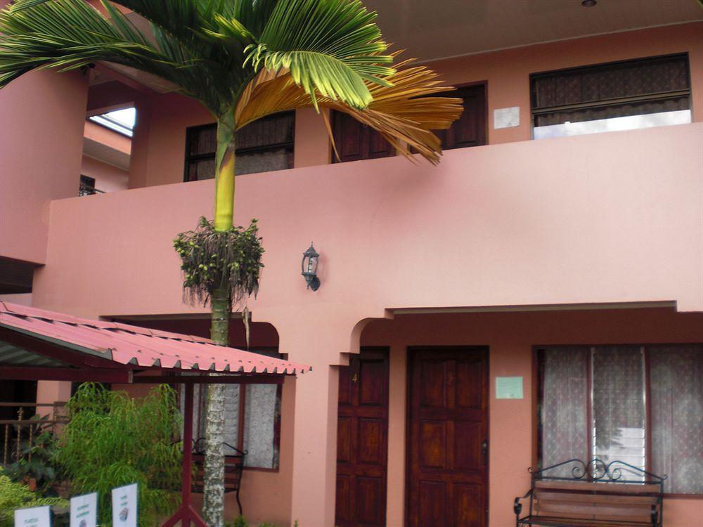 Hotel La Choza Inn La Fortuna Exterior photo