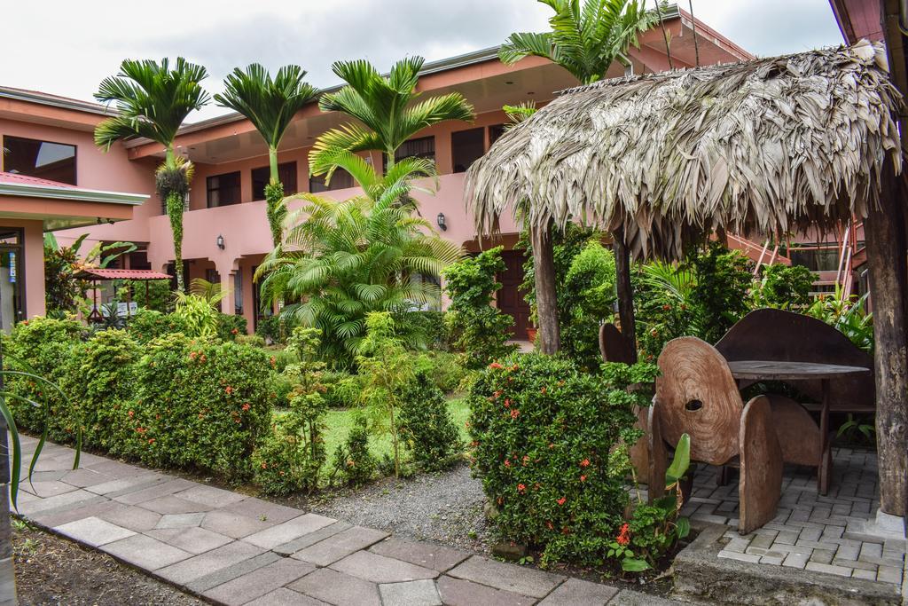 Hotel La Choza Inn La Fortuna Exterior photo
