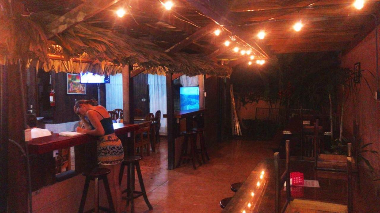 Hotel La Choza Inn La Fortuna Exterior photo